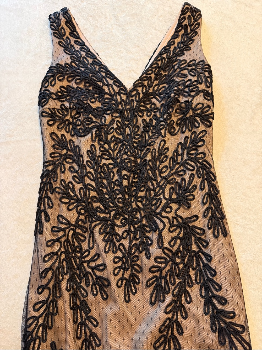 Betsy & Adam Black Appliqué V-Neck Evening Gown